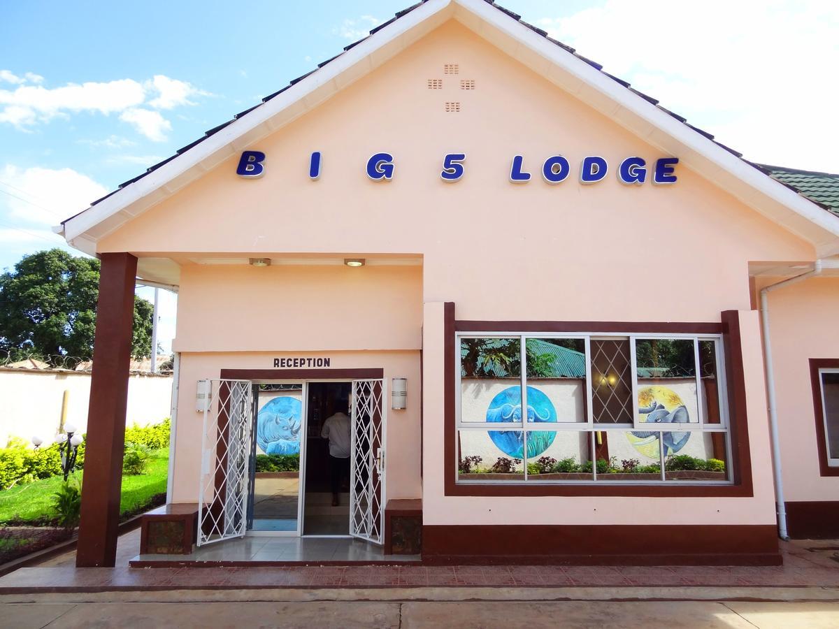 لوبومباشي Big 5 Junior Lodge المظهر الخارجي الصورة